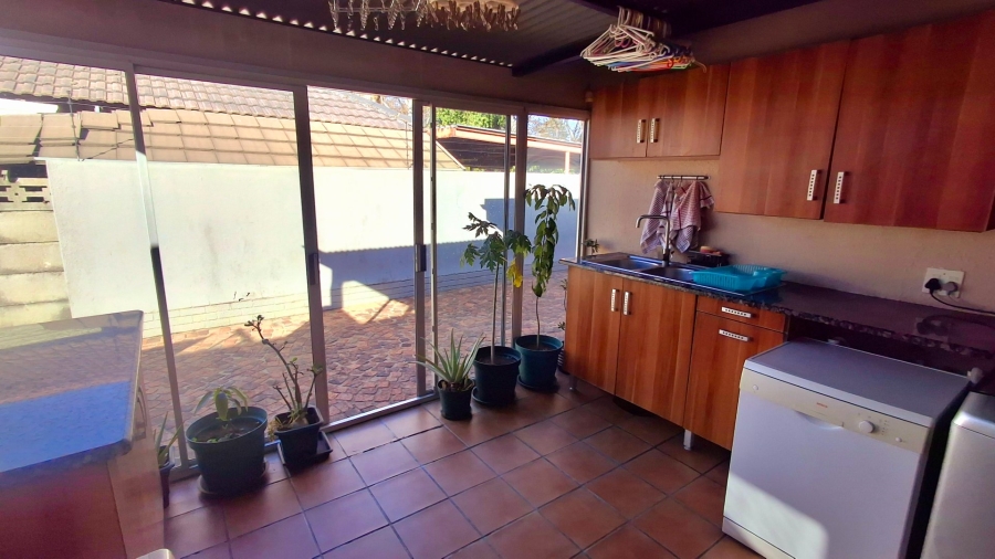 4 Bedroom Property for Sale in Vaalpark Free State